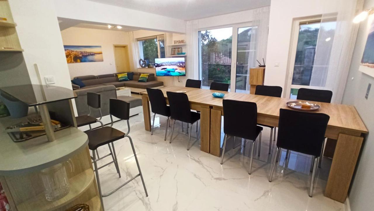 בלצ'יק Arode Villa Ovidius מראה חיצוני תמונה